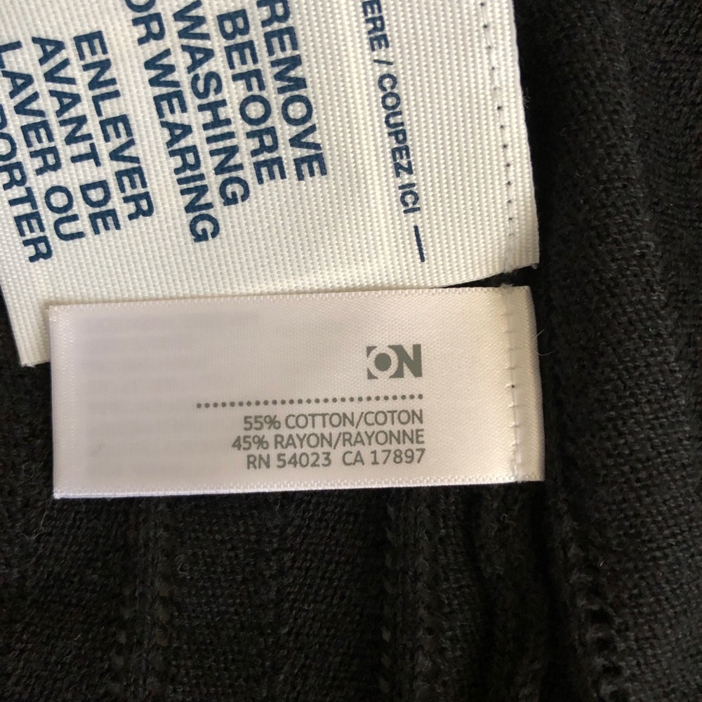 NWT Black Knit Top short sleeve - Picture 6 of 7